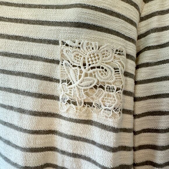 Matilda Jane Classic with a Twist Top Grey and Cream Stripe Lace Trim Drop Cut M - Picture 3 of 10